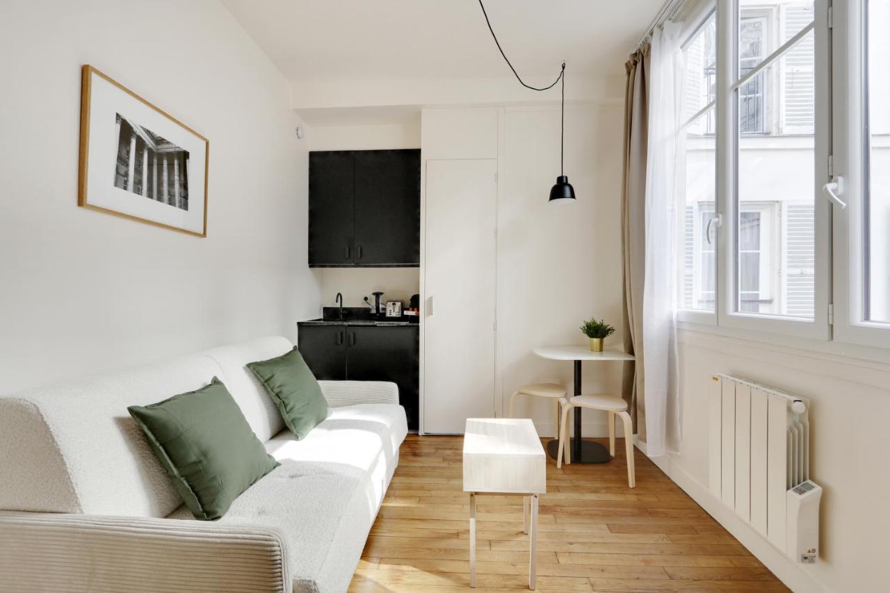 Pick A Flat's In Madeleine - Rue Tronchet * Parigi